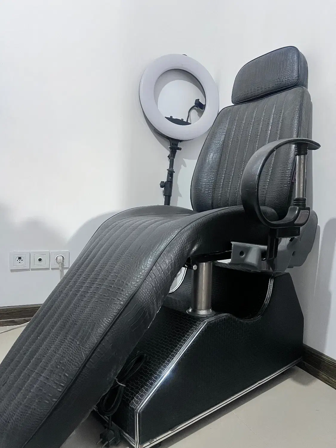 صندلی ارایشگاه|آرایشگاه و سالنهای زیبایی|ساری, |دیوار