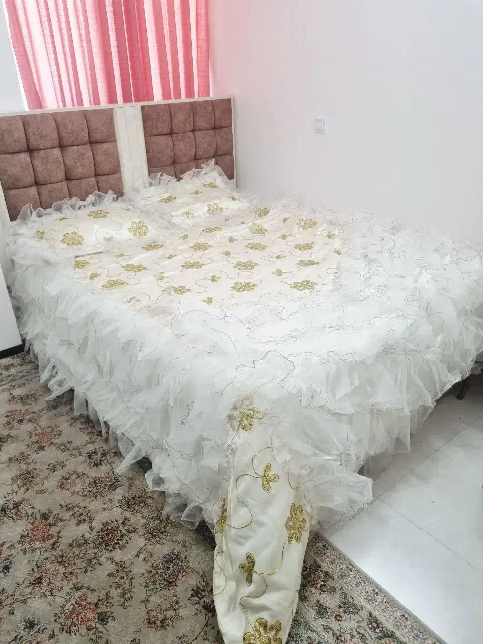 لحاف روتختی کار دست در حد نو به همراه دو روبالشتی|سرویس روتختی|یزد, |دیوار