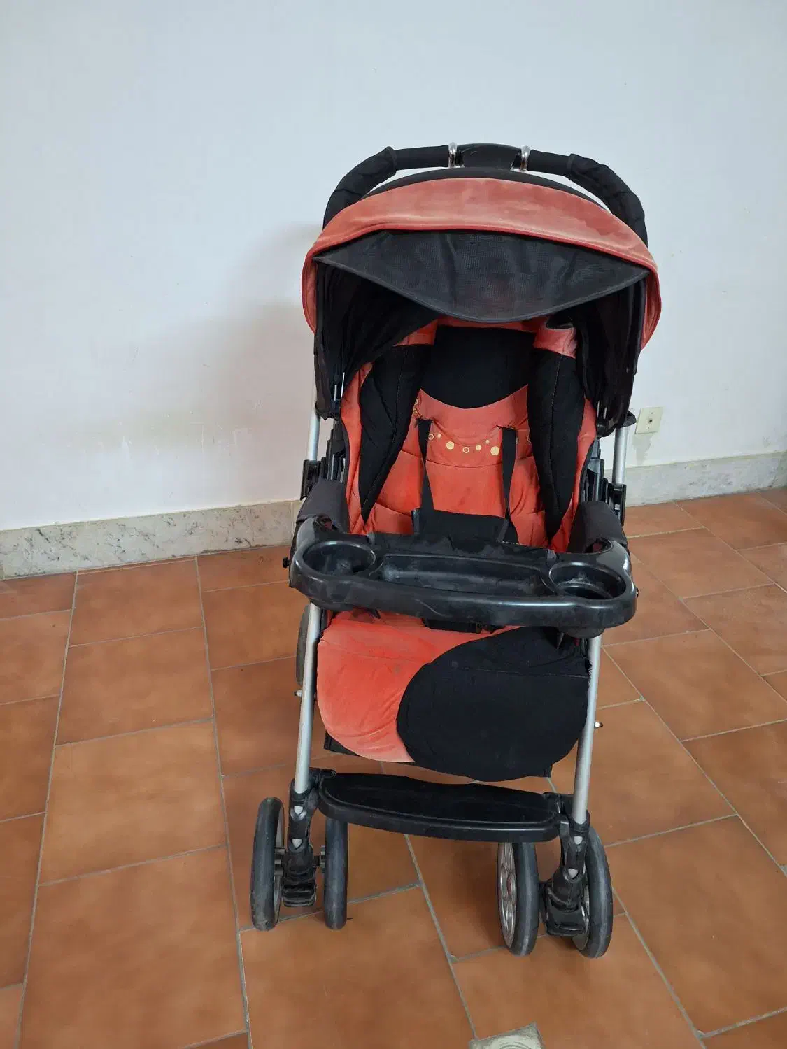 کالسکه|کالسکه و لوازم جانبی|کاشان, کوچه باسکول|دیوار