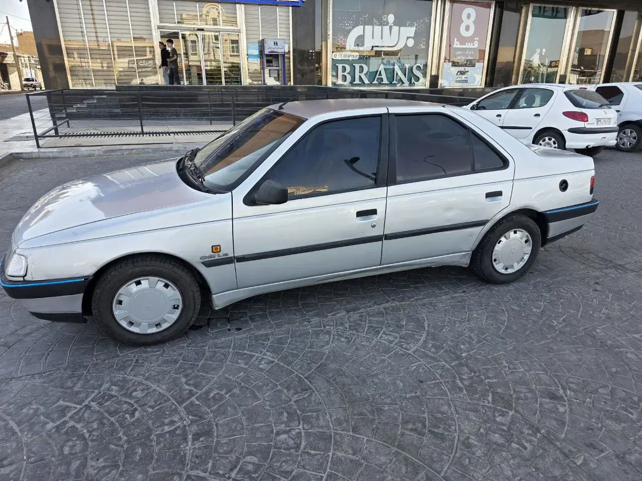 405 نقره ای مدل 92|خودرو سواری و وانت|یزد, |دیوار