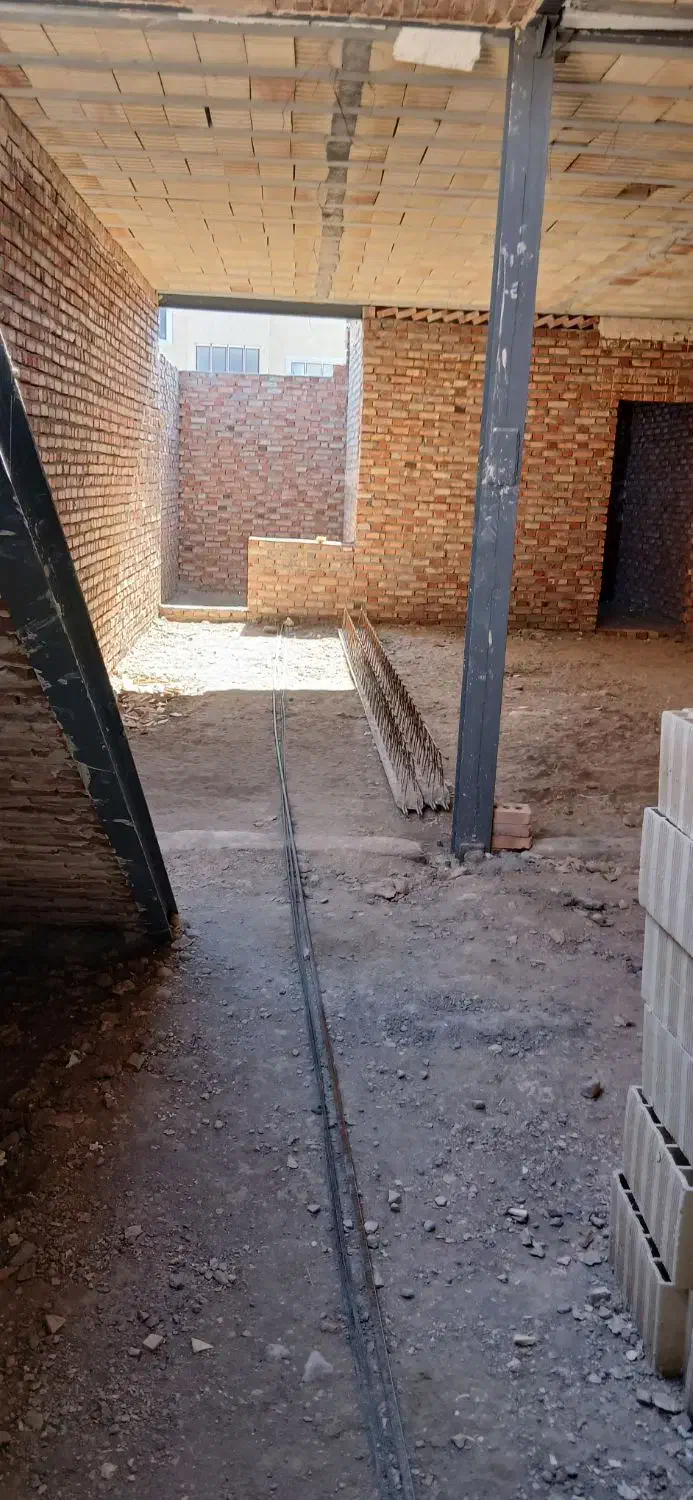 فروش حیاط نیمه ساخته فوری|فروش خانه و ویلا|آذرشهر, |دیوار