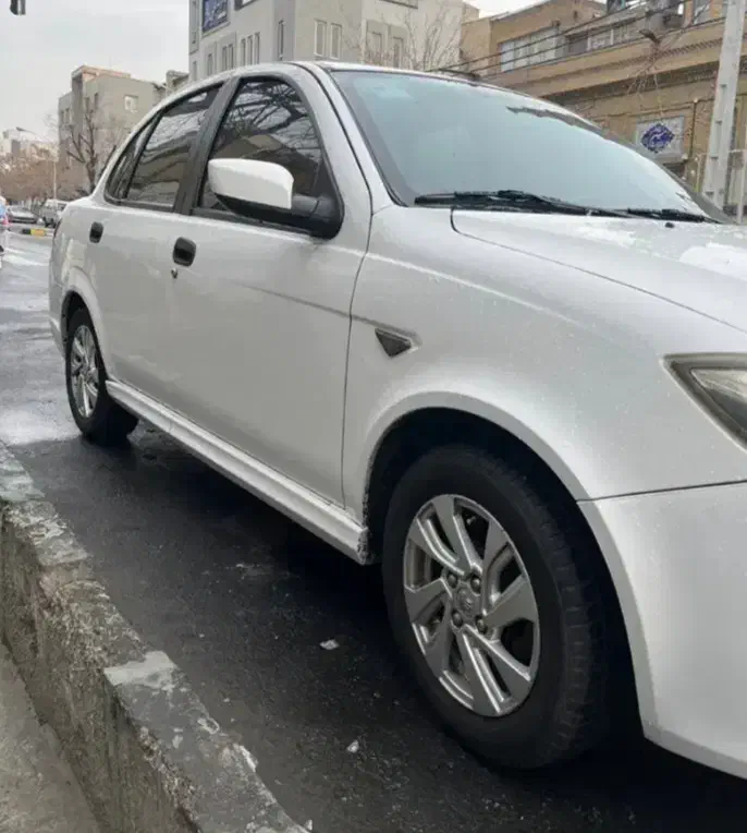 ساینا مدل 97 در حد|خودرو سواری و وانت|کرمان, |دیوار