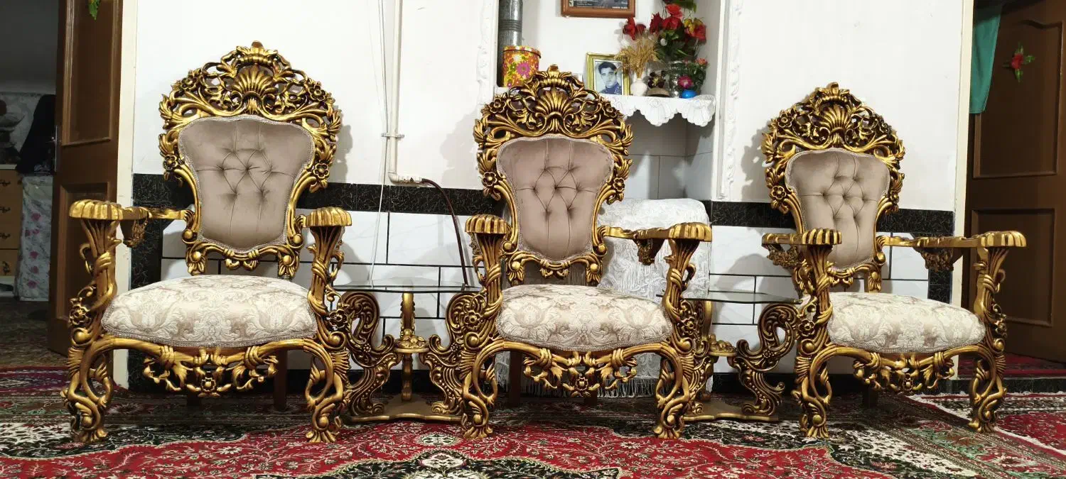حراج مبل سلطنتی،درحد نو یکلام20000000|مبلمان خانگی و میز عسلی|کازرون, |دیوار