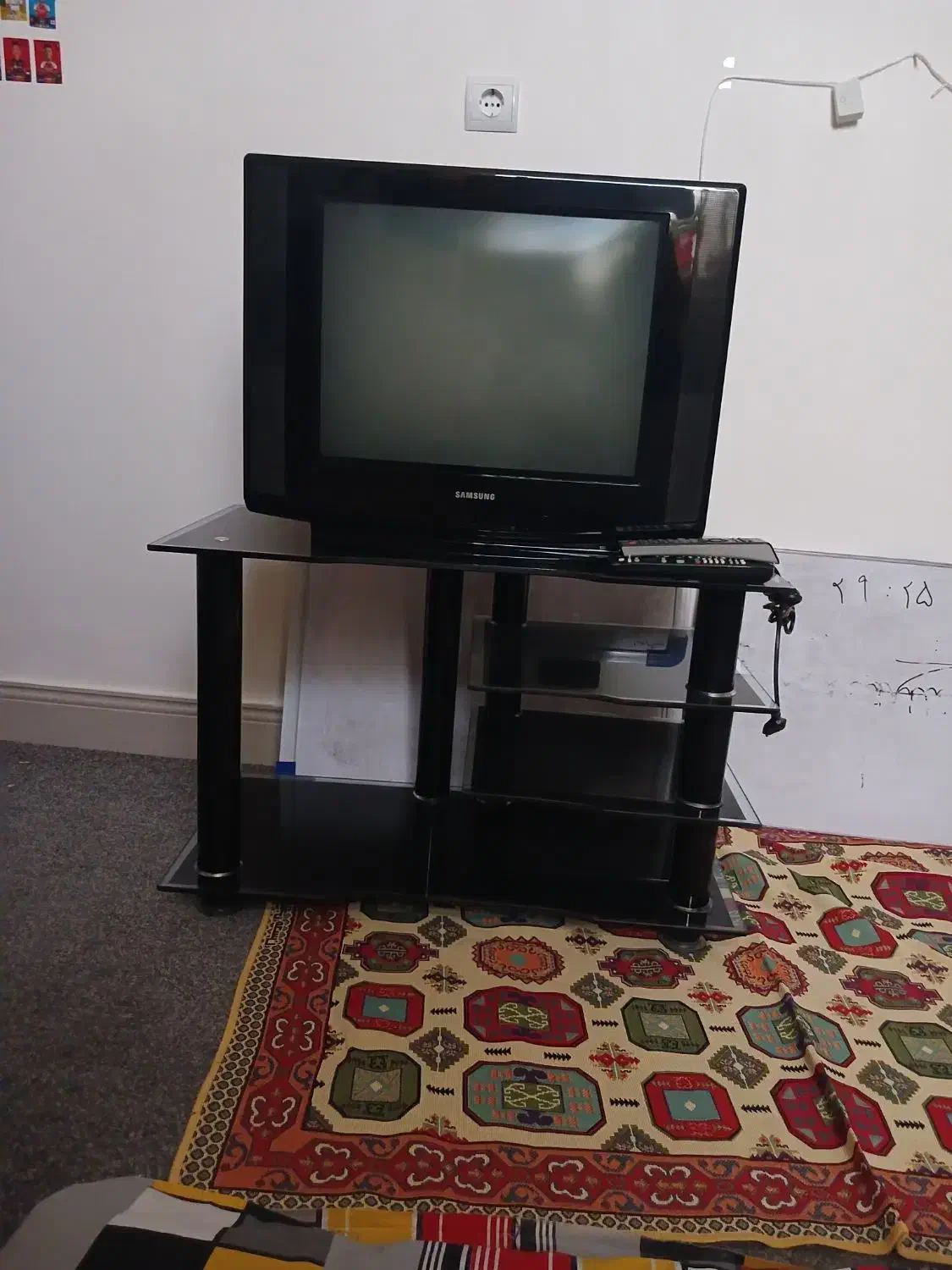 تلویزیون ۲۱ اینچ سامسونگ|تلویزیون و پروژکتور|بهبهان, |دیوار