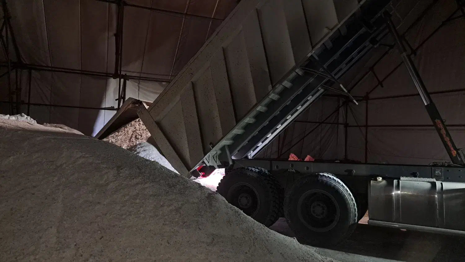 نمک جاده‌.نمک برف روبی.نمک ضد یخ|عمده‌فروشی|تهران, والفجر (افسریه)|دیوار