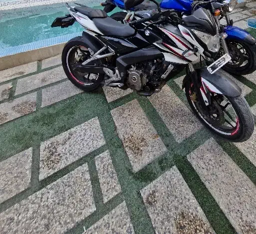 ان اس ۲۰۰|موتورسیکلت|تهران, شهرک شریعتی|دیوار