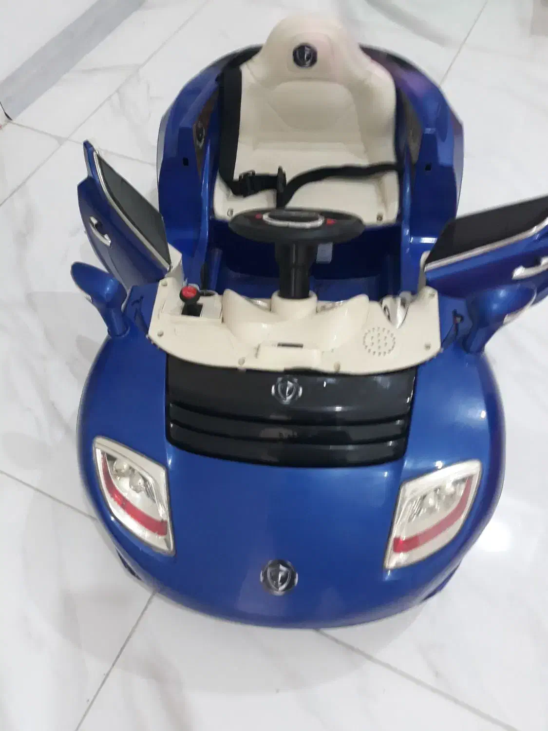 ماشین شارژی دومتوره فلاش خور وکنترلی|اسباب‌بازی بچه|ساری, |دیوار