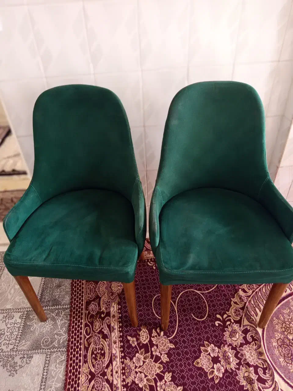 دو عدد صندلی|صندلی و نیمکت|کهریزک, |دیوار