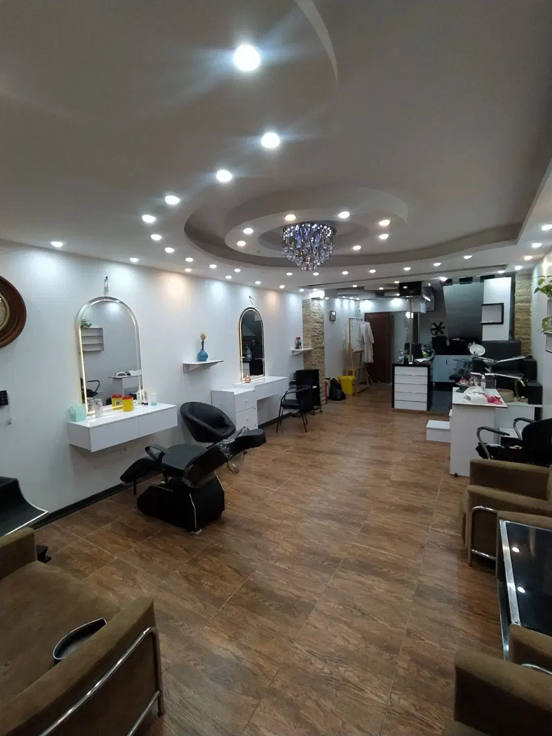 اداریهمکف راهمستقل حدفاصل امیریه و مخابرات|اجارهٔ دفتر کار، اتاق اداری، مطب|بجنورد, |دیوار