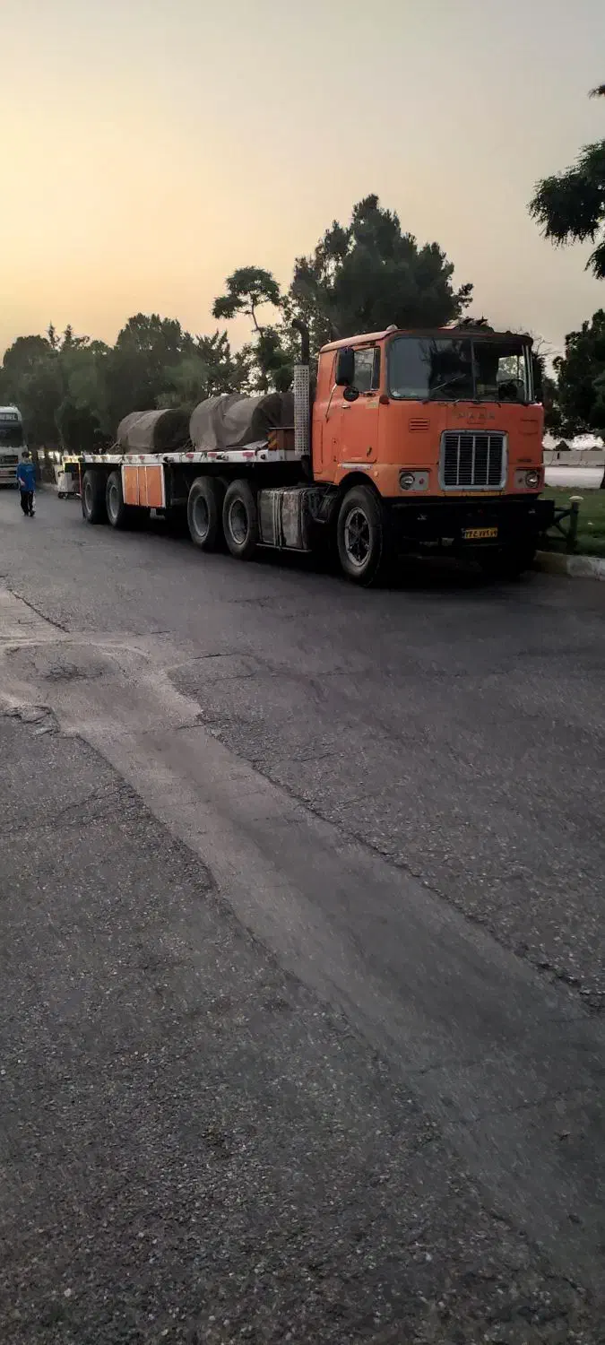 ماک بی دماغ 1975چرخ24قیمت 1900تومن فقط کله ماشین|خودرو سنگین|قزوین, |دیوار