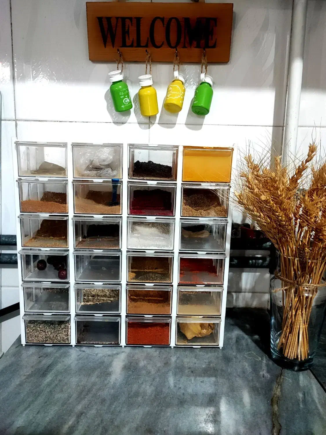 فروش فانوس دکوراتیو و جا ادویه ۲۴کشویی|صنایع دستی و سایر لوازم تزئینی|آبدانان, |دیوار