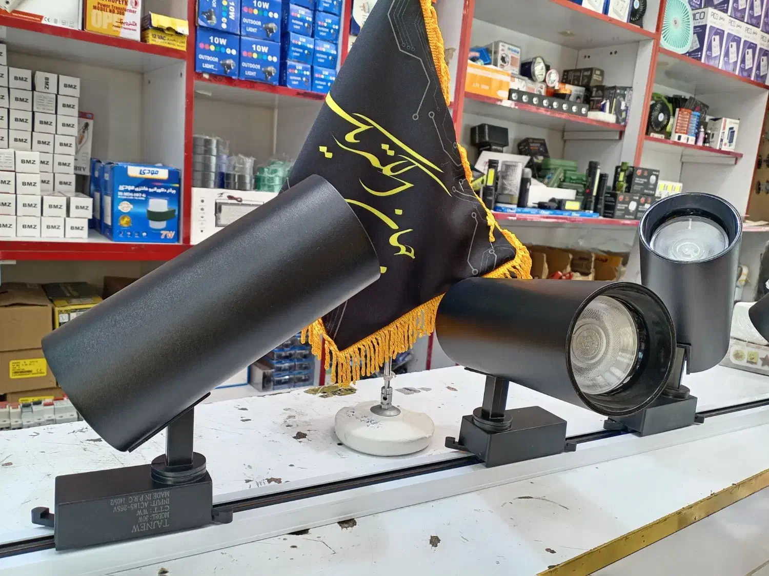 چراغ ریلی|لامپ و چراغ|مشهد, طلاب|دیوار