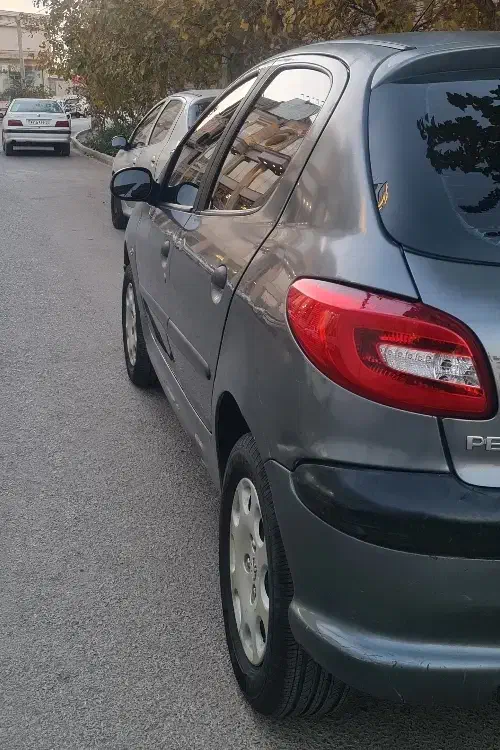 ۲۰۶ موتور نو/۲۷۰ تا کار/مدل ۸۳|خودرو سواری و وانت|قم, سالاریه|دیوار