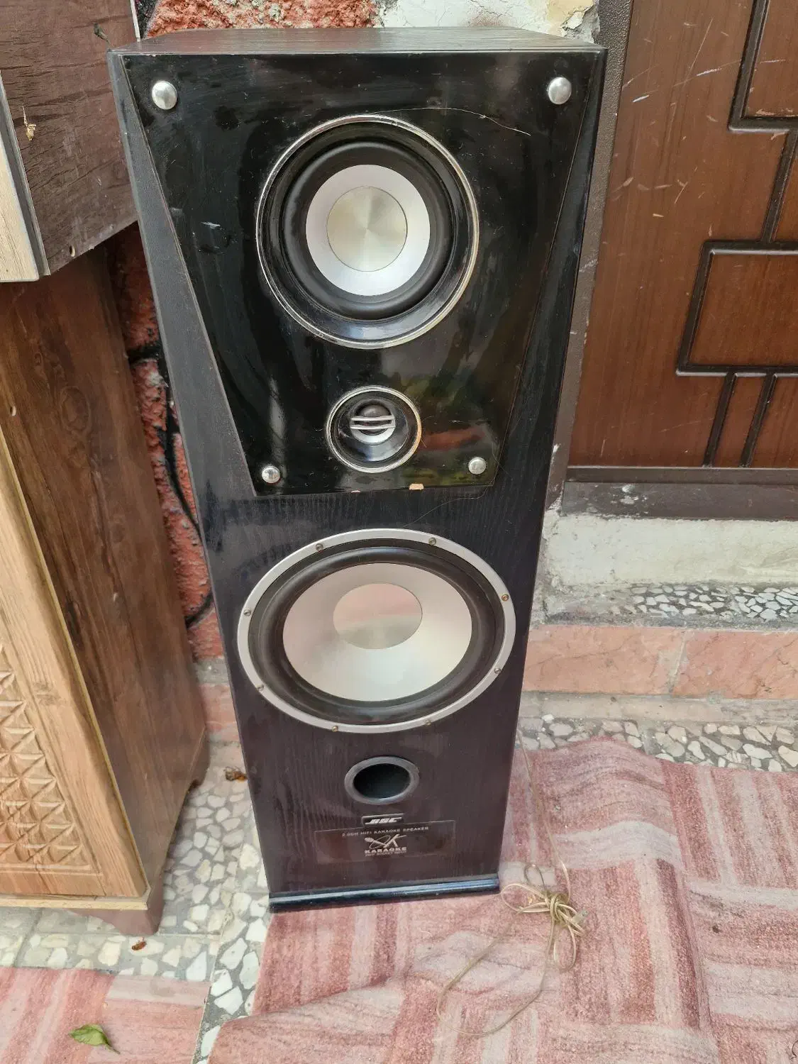 یک جفت باند سالم سایز درشت یک متر نیمه سالم|سیستم صوتی خانگی|آمل, |دیوار