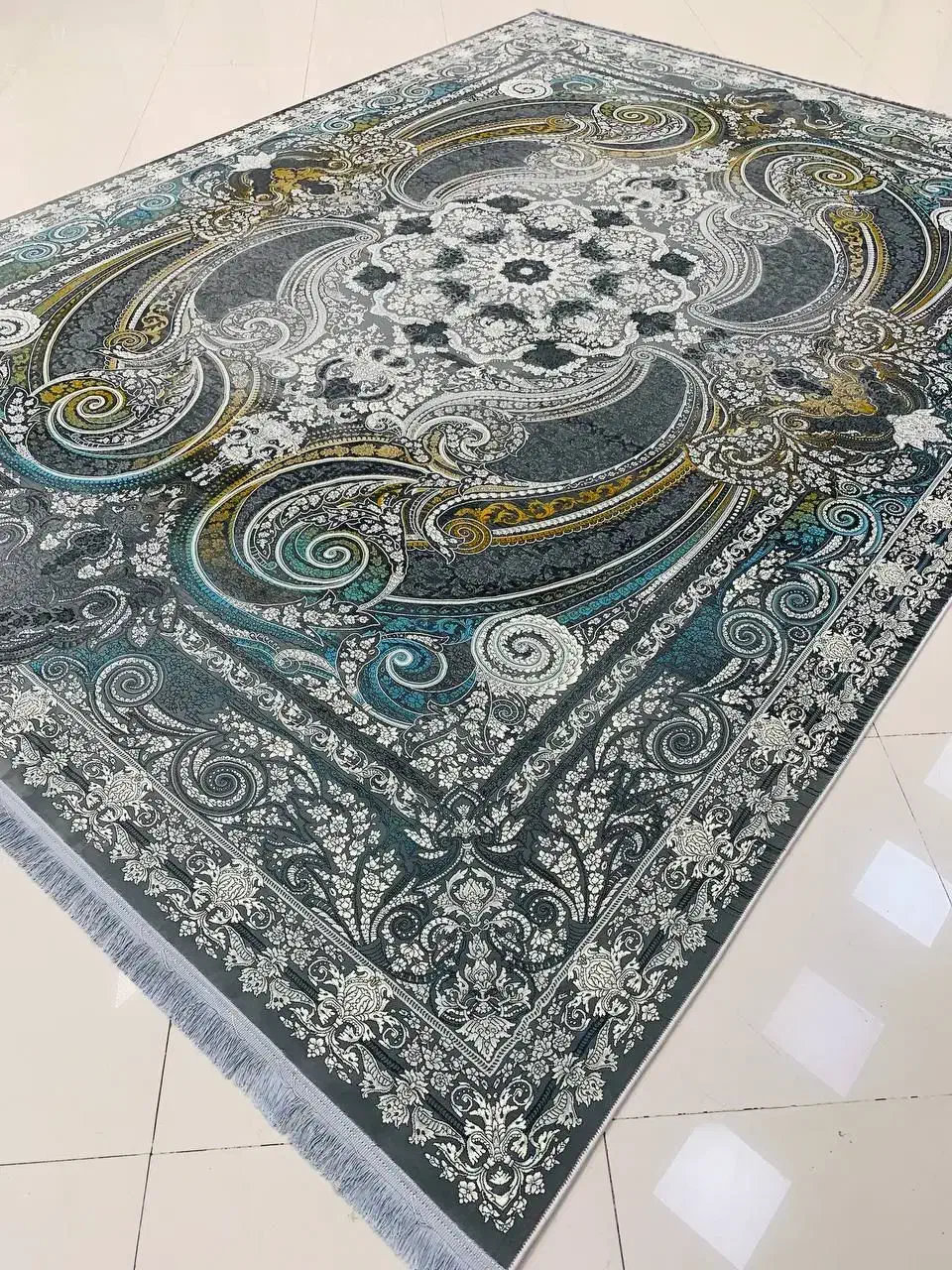 فرش ساغر|فرش|رشت, حومه رشت|دیوار