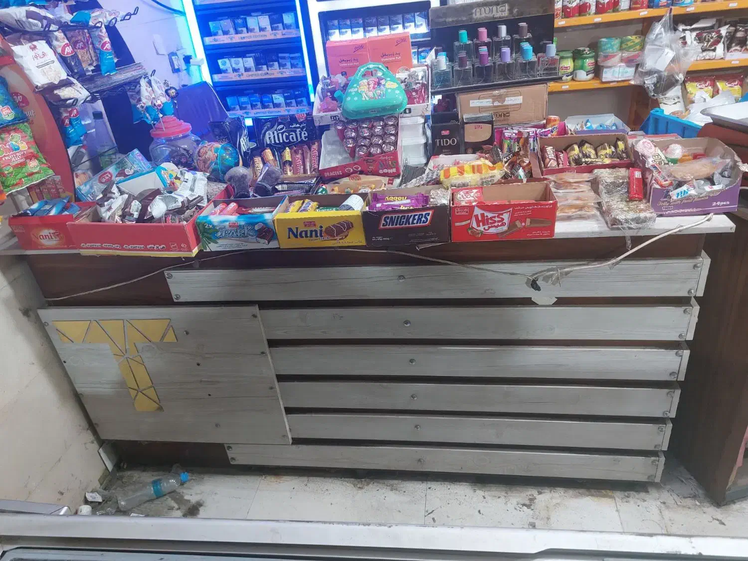 میز پیشخوان|مبلمان اداری|رشت, شهرک صبا|دیوار