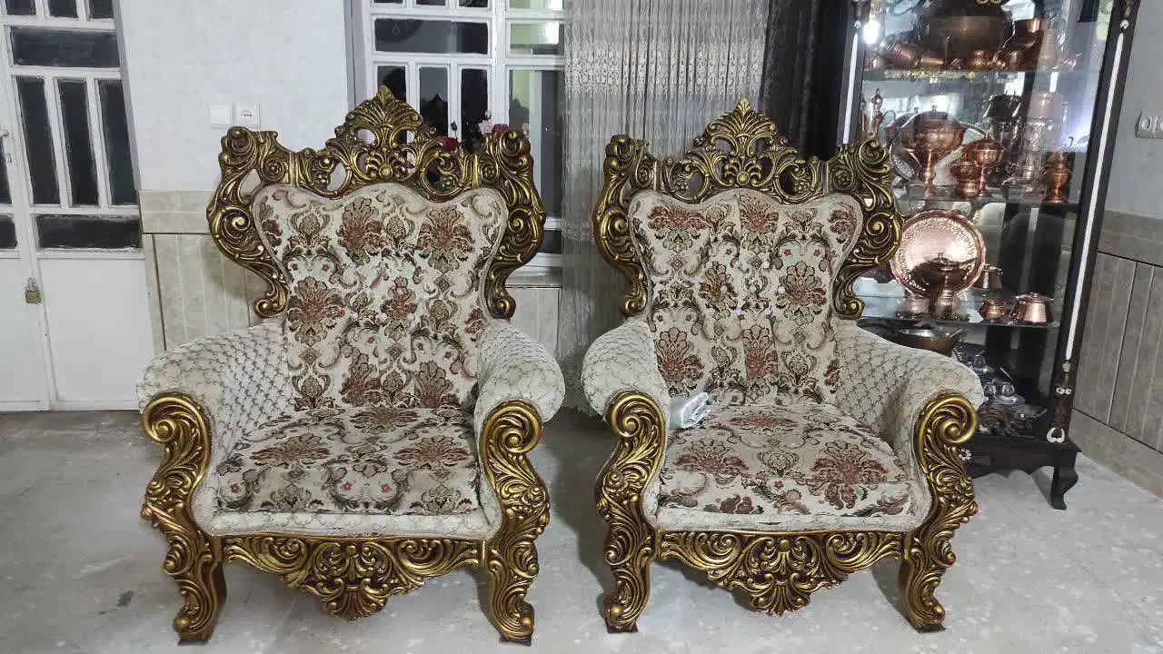 مبل سلطنتی|مبلمان خانگی و میز عسلی|شیراز, کوشک میدان|دیوار