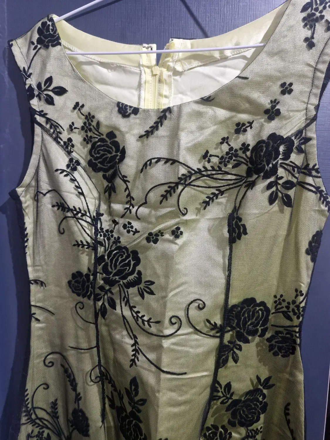 مجلسی|لباس|قم, وادی السلام|دیوار