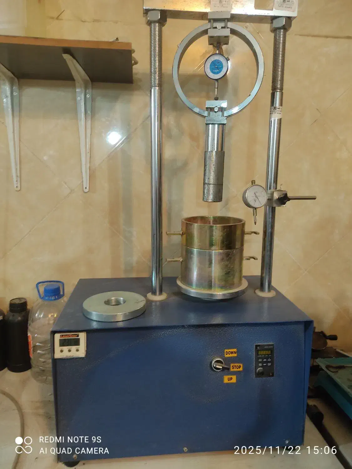 تکنسین آزمایشگاه ساختمانی|استخدام معماری، عمران و ساختمانی|اندیشه, اندیشه فاز ۳|دیوار