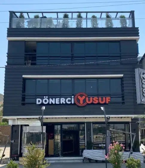 سالن کار|استخدام خدمات فروشگاه و رستوران|ارومیه, |دیوار