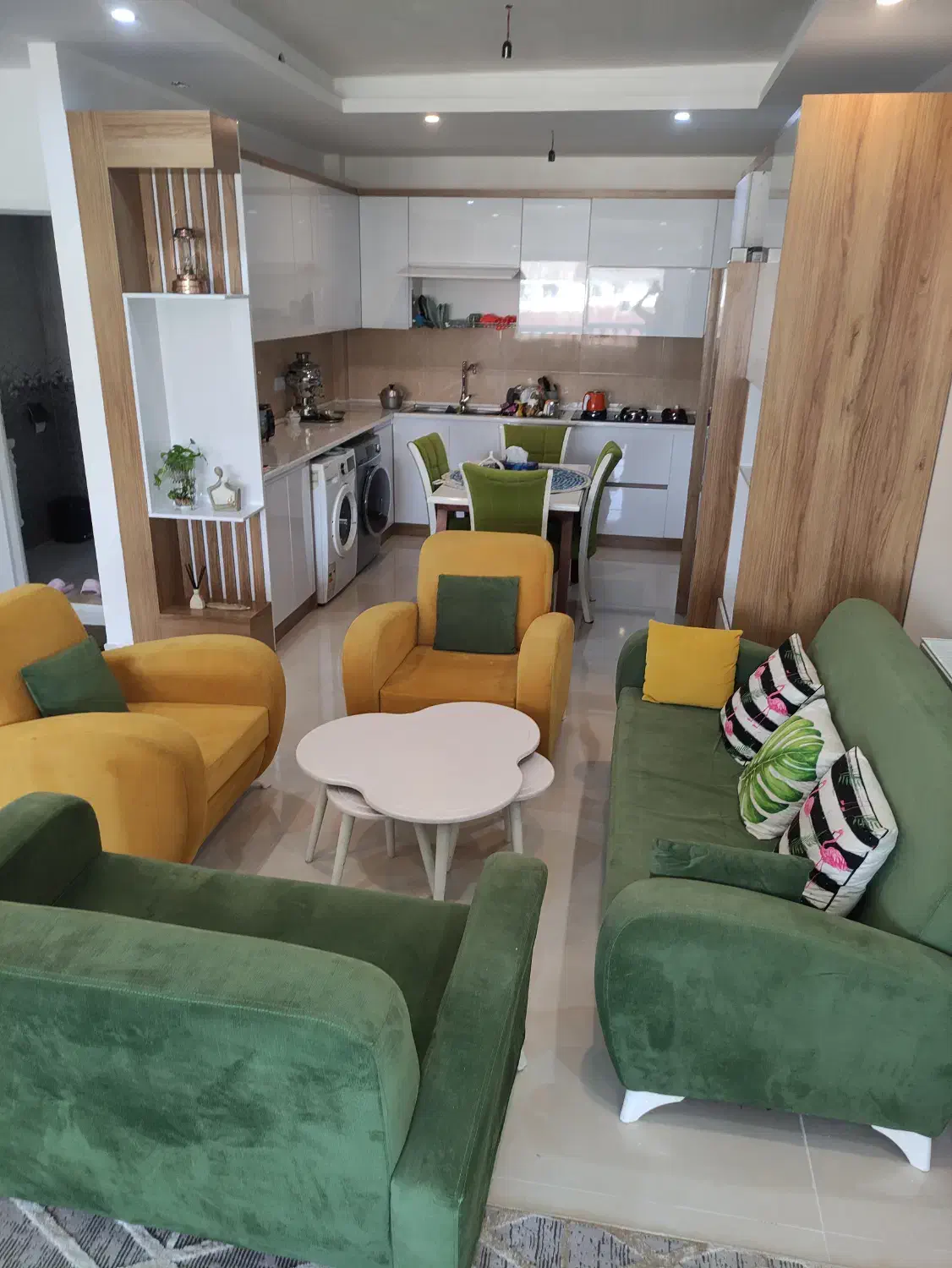 مبل وغذاخوری|مبلمان خانگی و میز عسلی|فومن, |دیوار