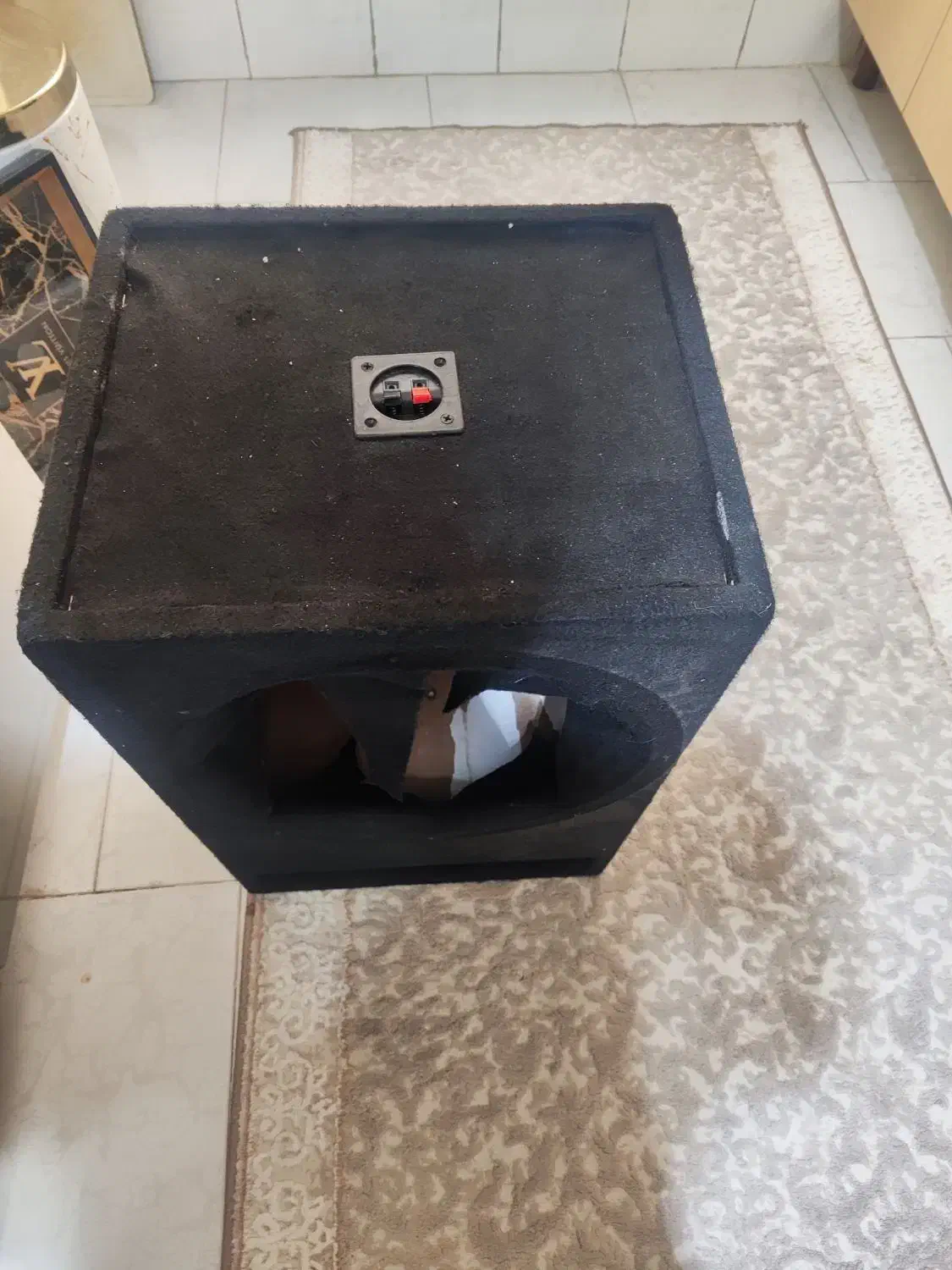 باکس 15|آلات موسیقی|قدس, شهر‌قدس|دیوار