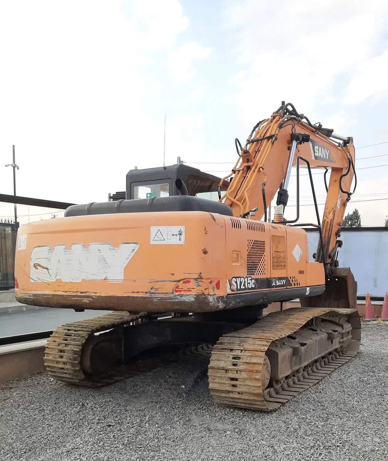 بیل مکانیکی تنSANY-SY215C 22 مدل 2014|خودرو سنگین|اسلام‌شهر, شهرک مفیدی|دیوار