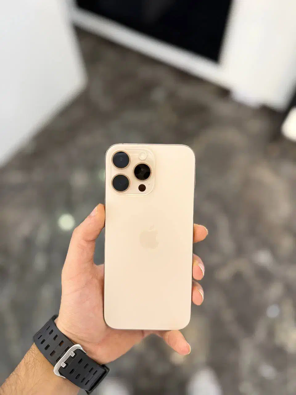 iphone 16pro نقدو اقساط چکی و بازنشستگی بلند مدت|موبایل|کرج, گوهردشت|دیوار