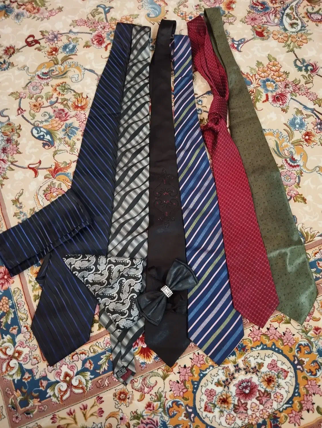 انواع کروات دوتاش دستمال هم دارد|لباس|شاندیز, |دیوار