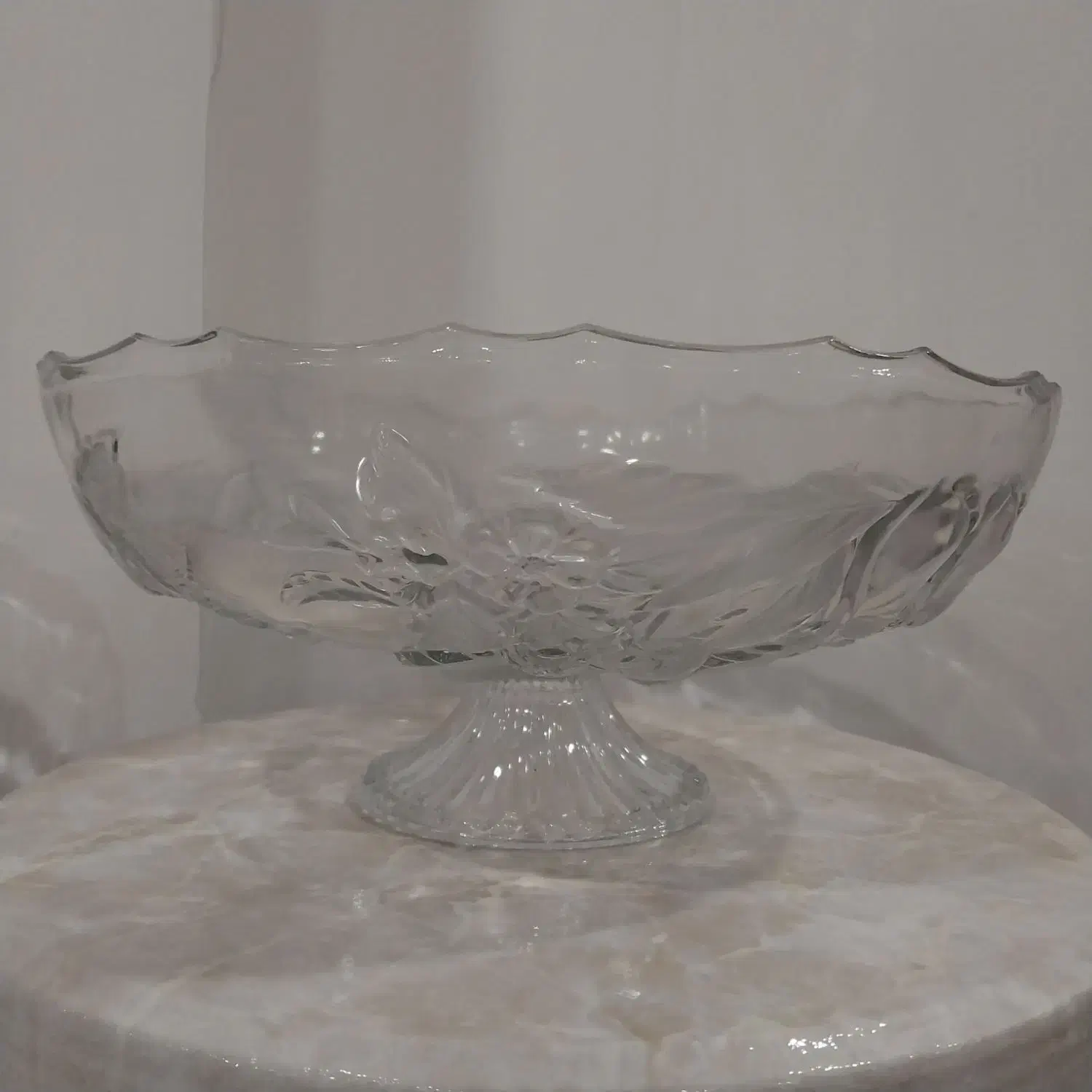 میوه خوری بزرگ پایه دار|ظروف سرو و پذیرایی|نسیم‌شهر, |دیوار