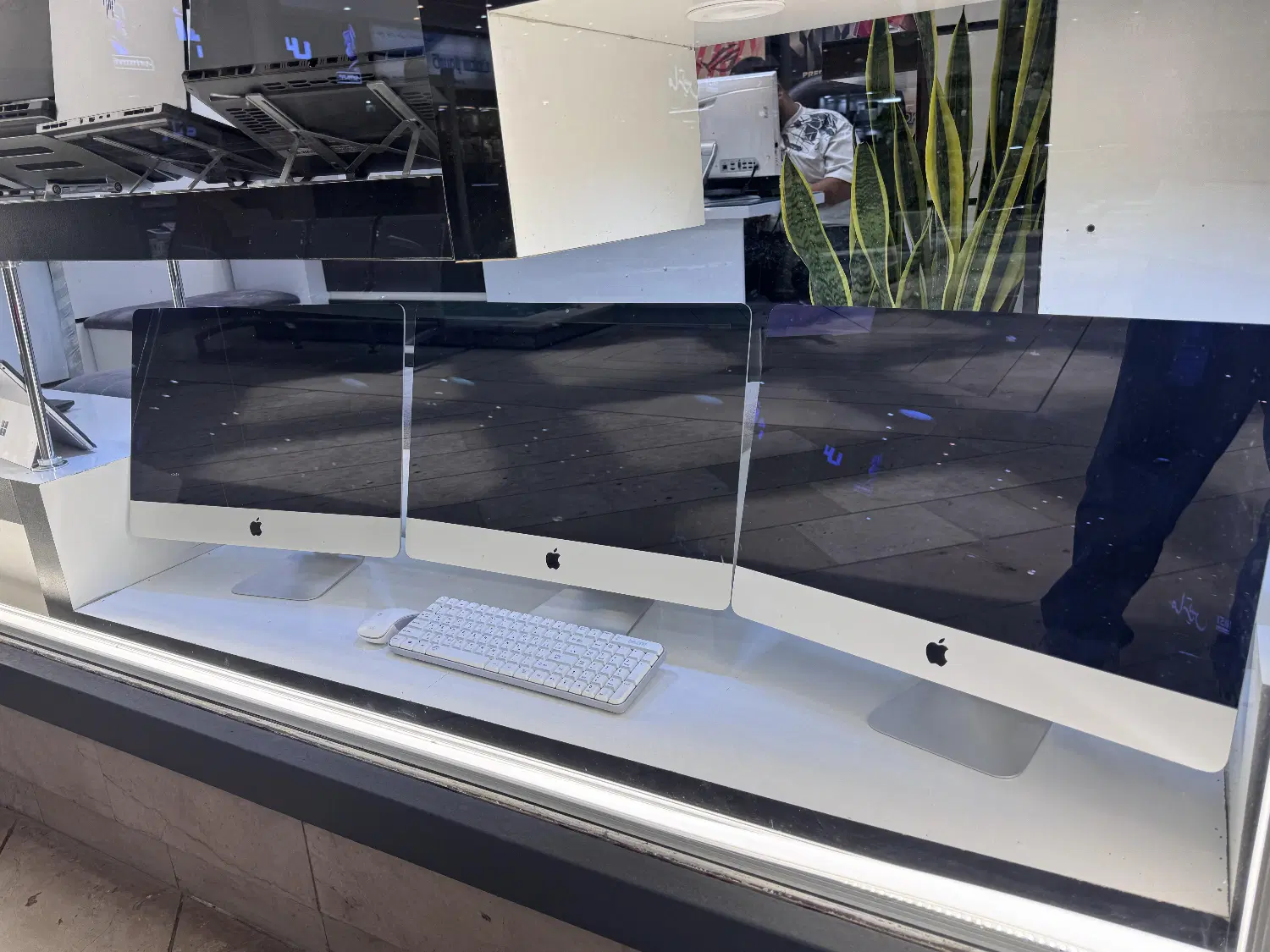 فروش ال این وان IMAC APPLE برند اپل سیستم رومیزی|رایانه همراه|اصفهان, خلجا|دیوار