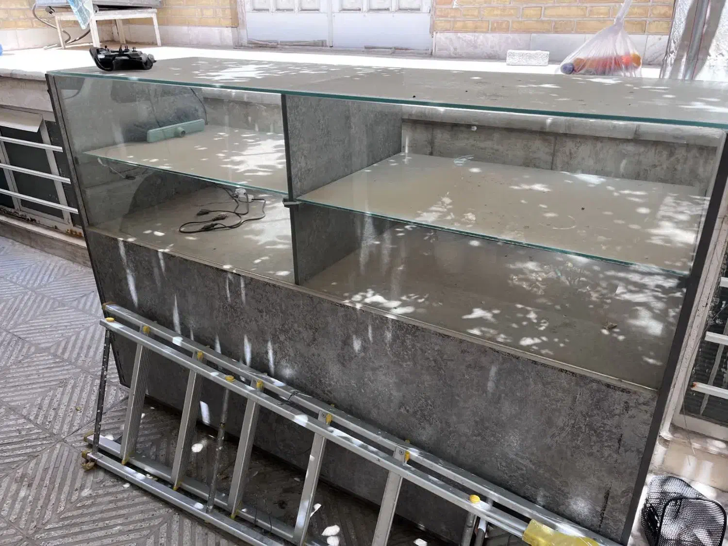 فروش ویترین و کمد بغل ویترین|بوفه، ویترین، کنسول|یزد, |دیوار