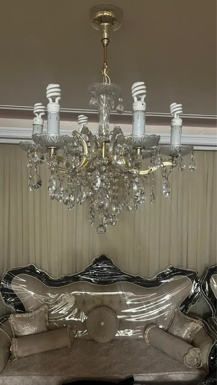 ۲ عدد لوستر ۶ شاخه بسیار تمیز و سالم|لوستر و چراغ آویز|تبریز, |دیوار