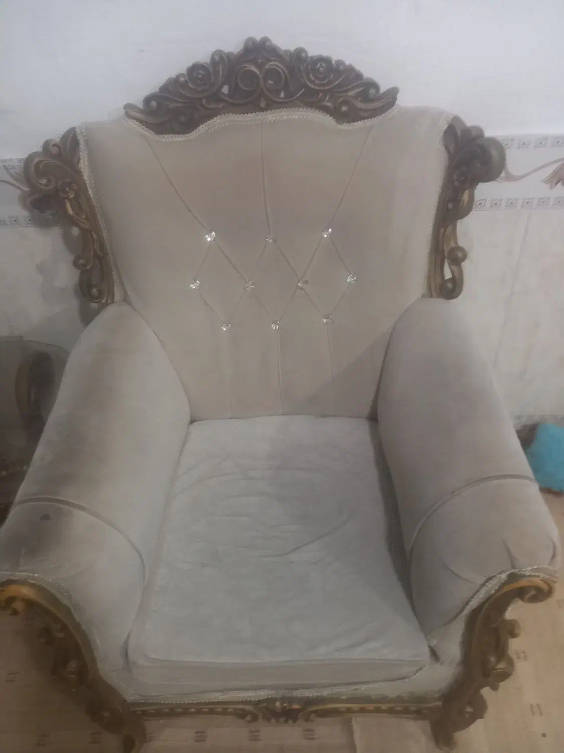 مبل ۷نفره سالم|مبلمان خانگی و میز عسلی|سرخنکلاته, |دیوار