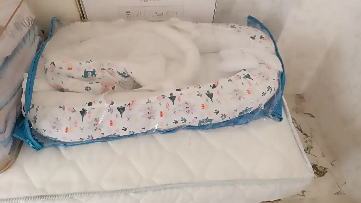 گهواره و سرویس نوزاد و کیسه خواب بدون هیچ ای ادی|اسباب و اثاث بچه|قروه, |دیوار