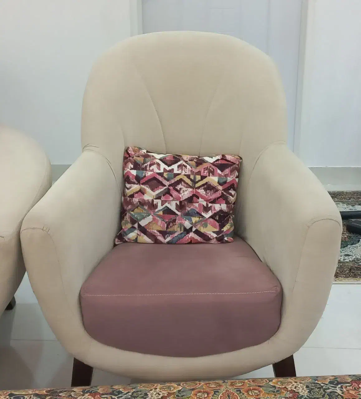 مبل ۷ نفره طرح لبخند|مبلمان خانگی و میز عسلی|املش, |دیوار