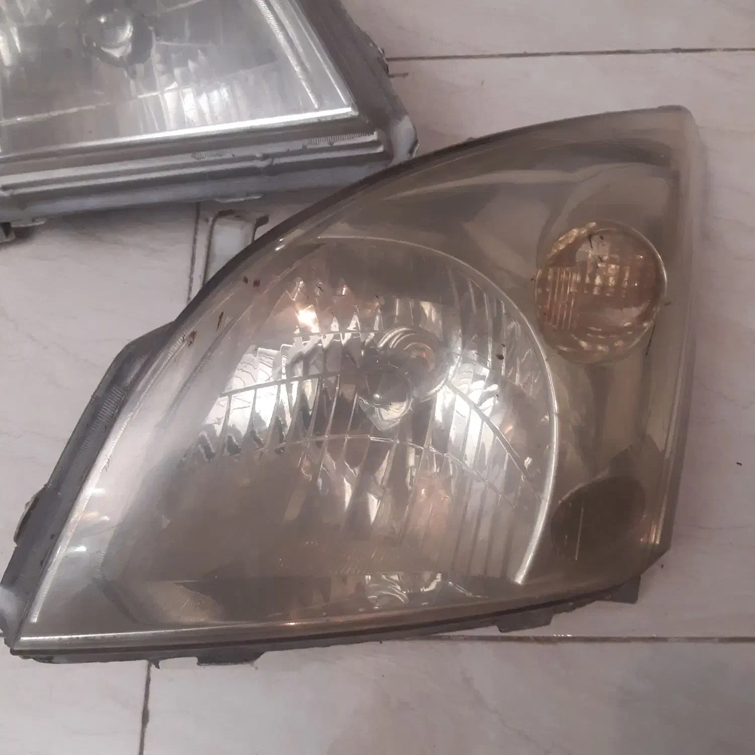 چراغ جلو و فرمان پرادو|قطعات یدکی و لوازم جانبی|فردیس, شهرک راه آهن|دیوار