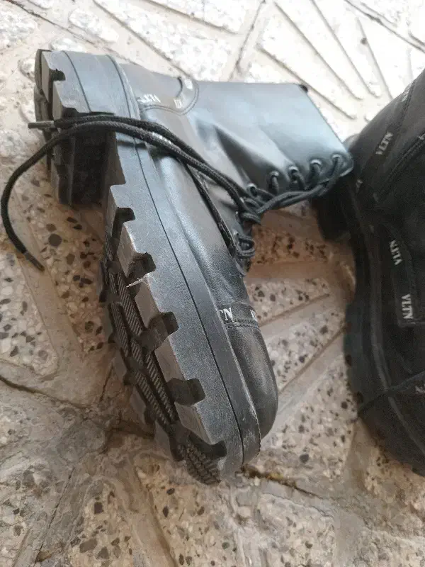 کفش پوتینی|کیف، کفش، کمربند|کازرون, |دیوار