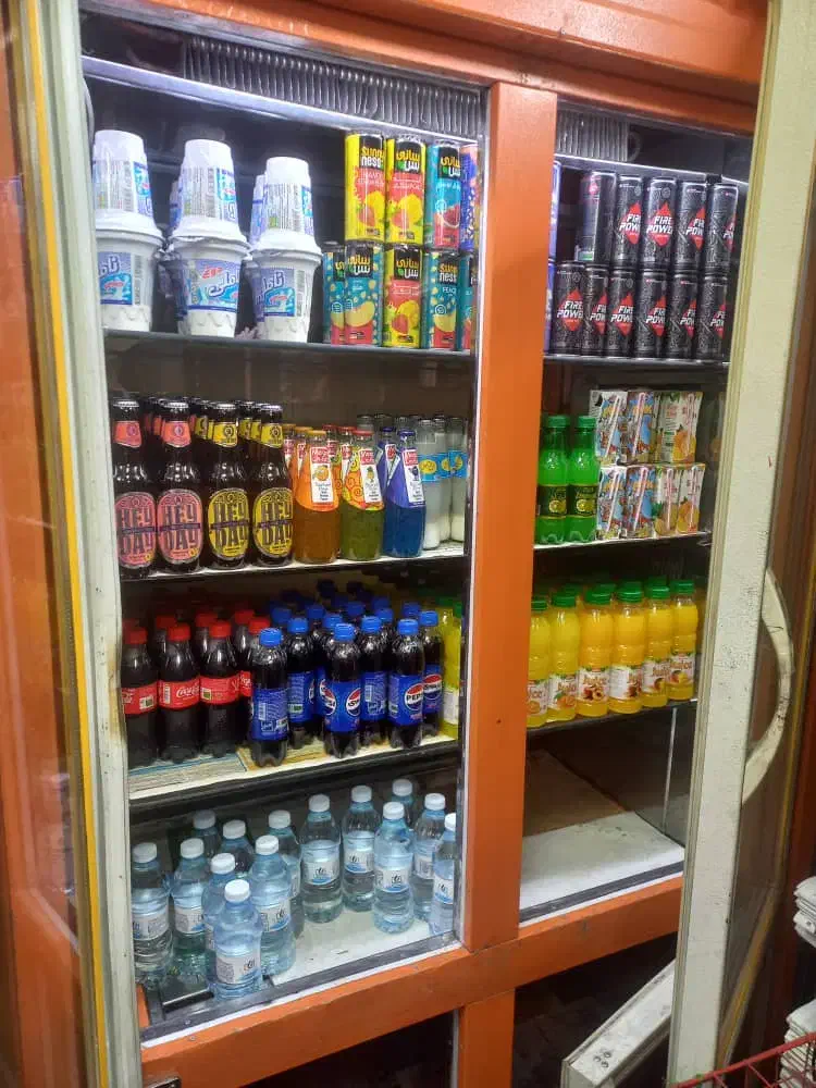 چند نفر اقا یا خانم جهت کار در دکه تنقلات|استخدام خدمات فروشگاه و رستوران|تبریز, |دیوار