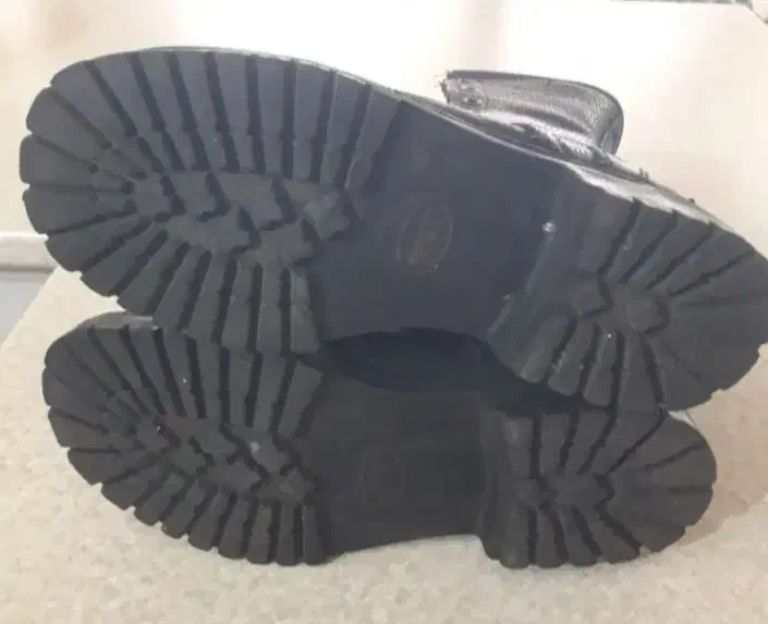 پوتین|کوهنوردی و کمپینگ|سبزوار, هویزه|دیوار