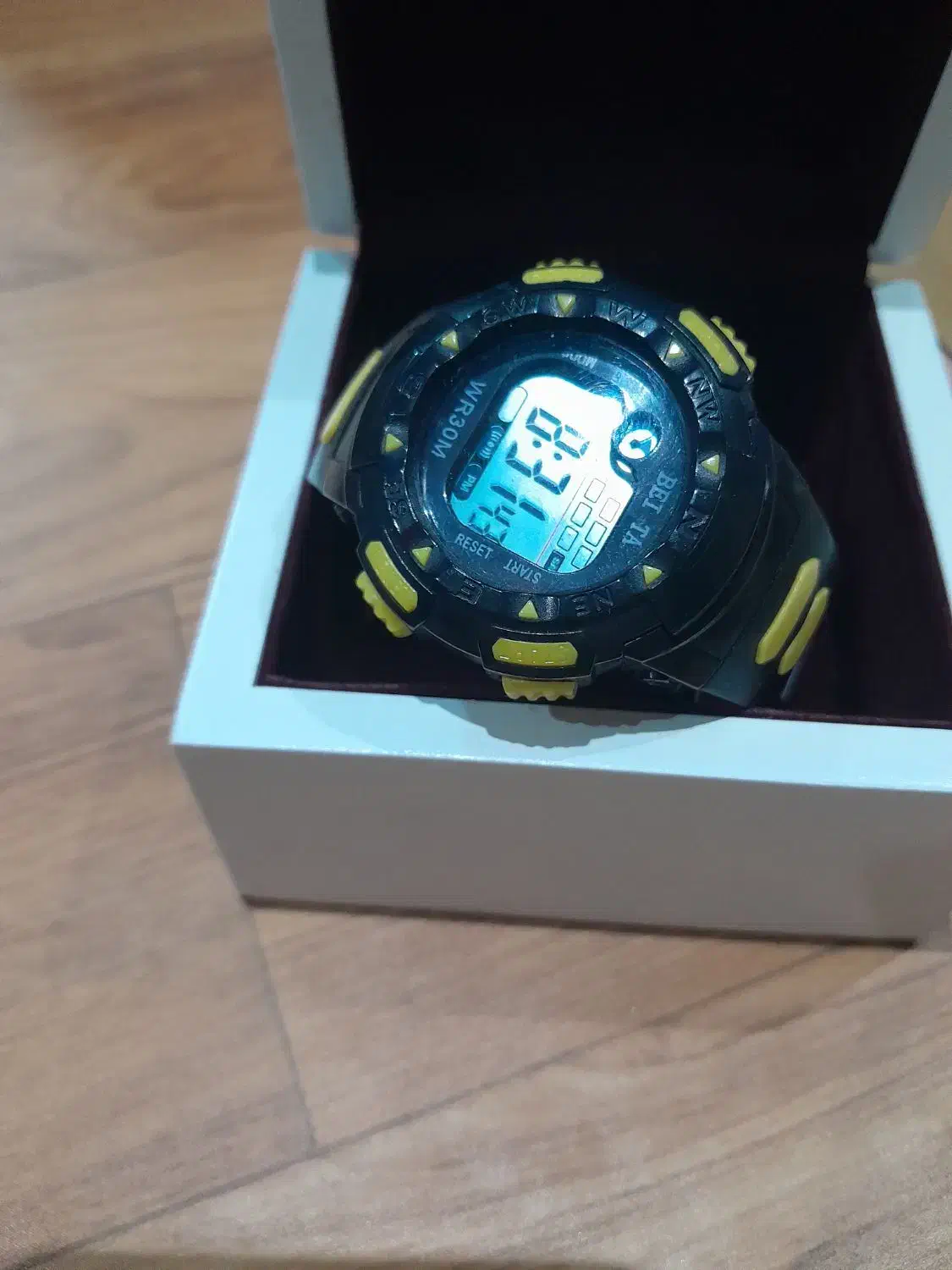 ساعت مچی|ساعت|کرج, فاز ۳ گوهردشت|دیوار