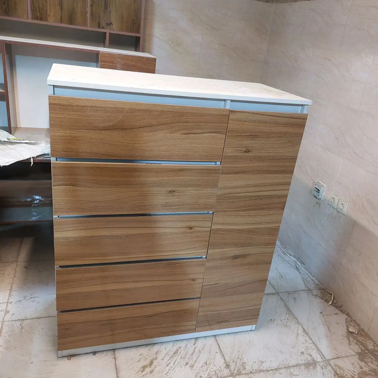 میز ارایش..دراور..و|جاکفشی، کمد، دراور|یزد, |دیوار