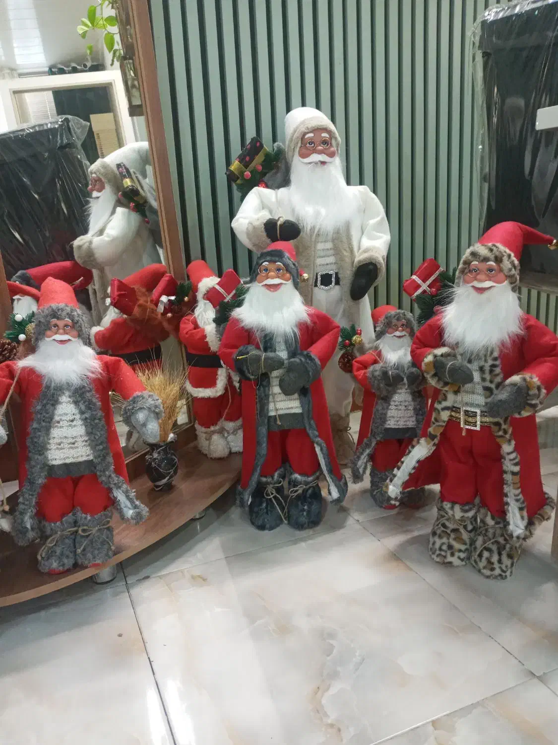 بابانوئل مخملی|اسباب‌‌بازی|بناب, |دیوار