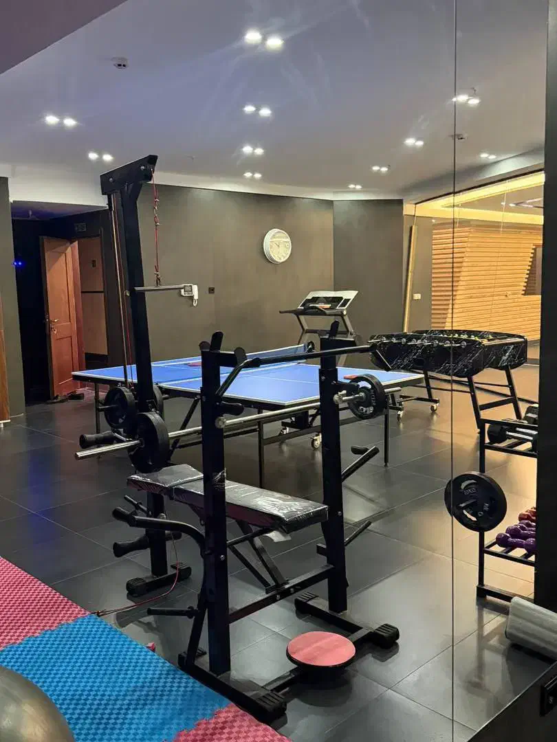 ۸۰ متری / کلید نخورده /مشاعات آبی فعال/برج برند