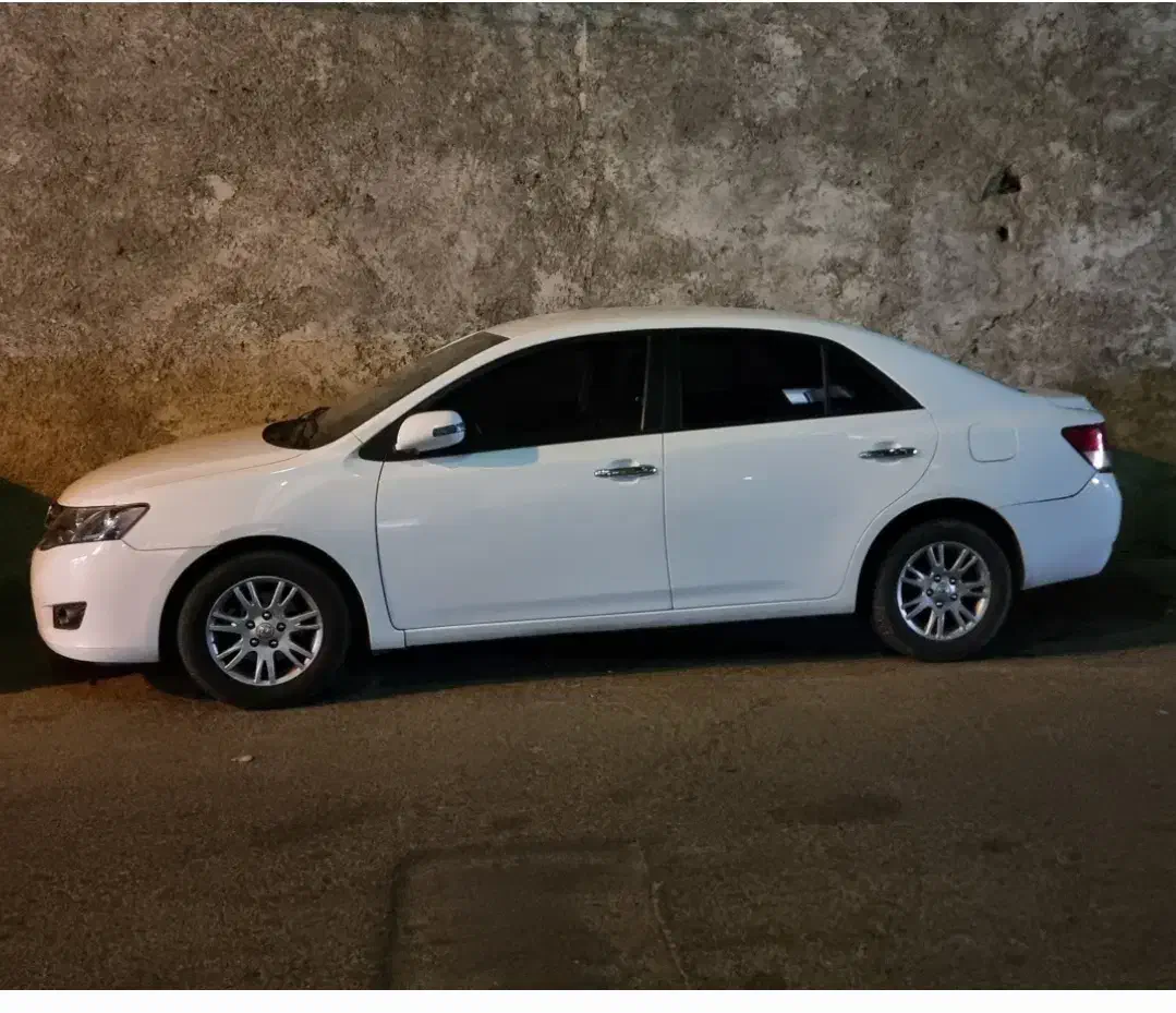 آریو زوتی فوق العاده تمیز کم کار|خودرو سواری و وانت|تهران, اتابک|دیوار