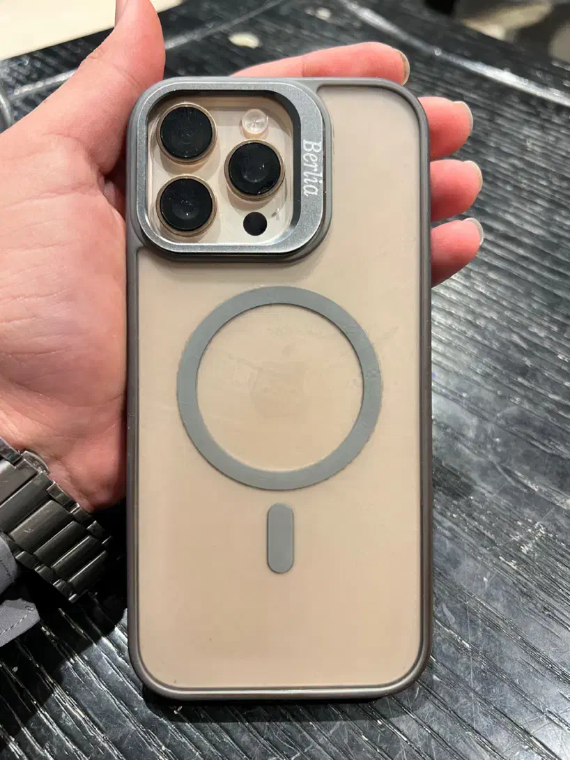 اپل iPhone 16 Pro Max با حافظهٔ ۲۵۶ گیگابایت|موبایل|مشهد, وکیلآباد|دیوار