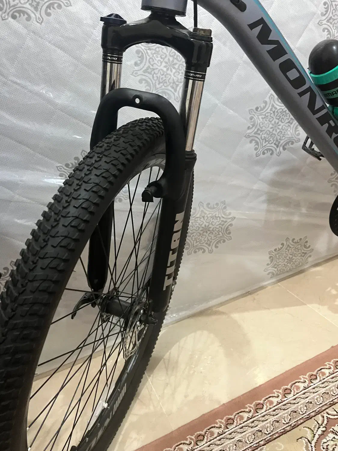 دوچرخه ۲۷ نو|دوچرخه، اسکیت، اسکوتر|رباط‌کریم, رباط‌کریم|دیوار