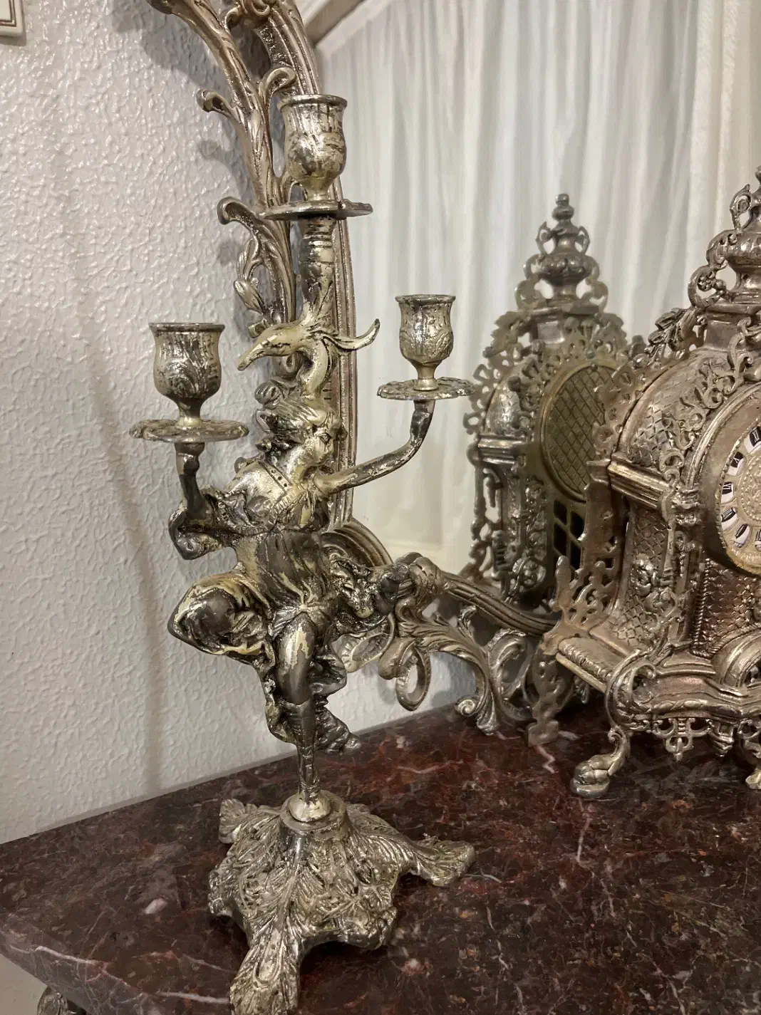 اینه کنسول همراه با شمعدان وساعت|بوفه، ویترین، کنسول|شاهینشهر, پاسداران|دیوار