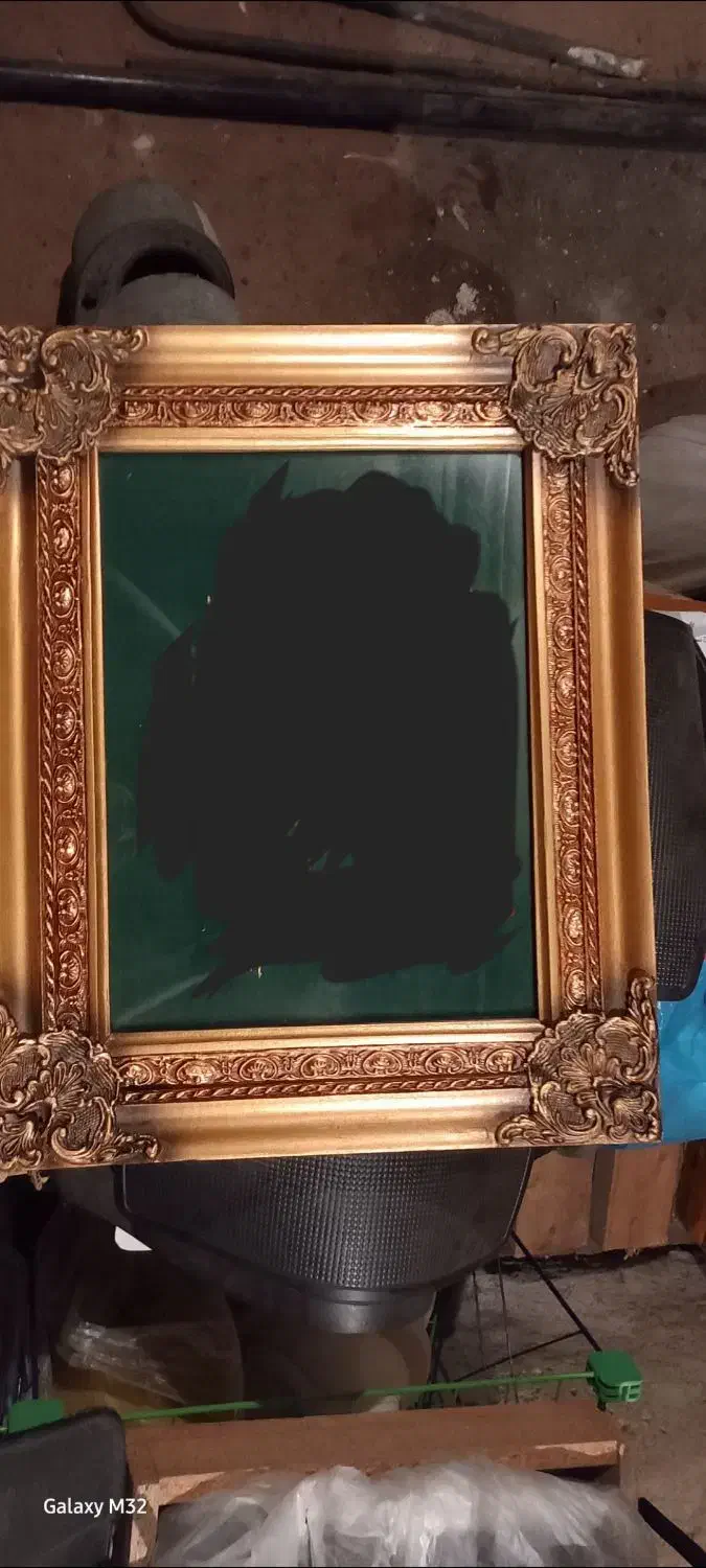 قاب چوبی اصل|تابلو، نقاشی، عکس|تهران, فلسطین (میدان انقلاب)|دیوار