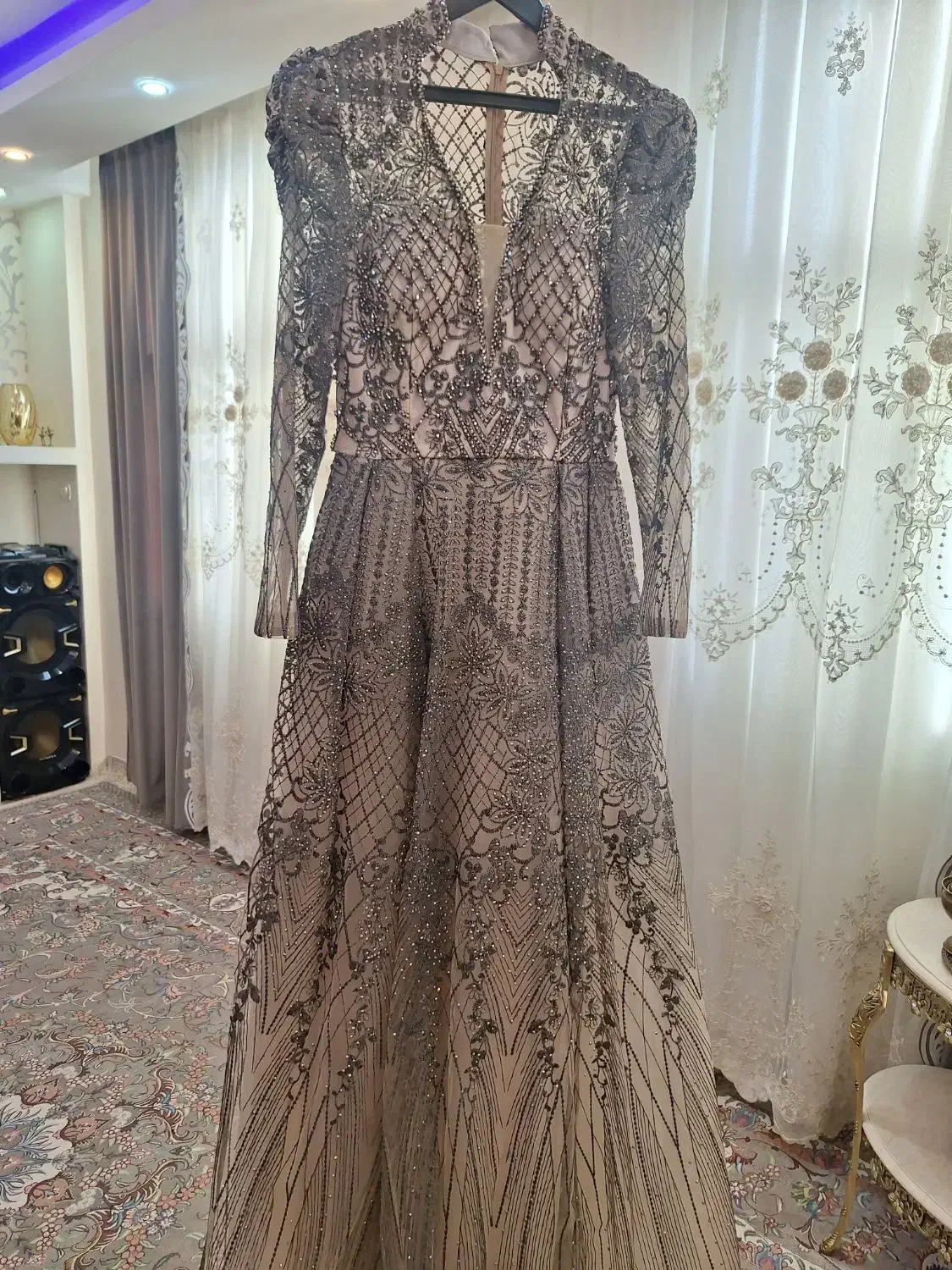 لباس مجلسی|لباس|قزوین, |دیوار